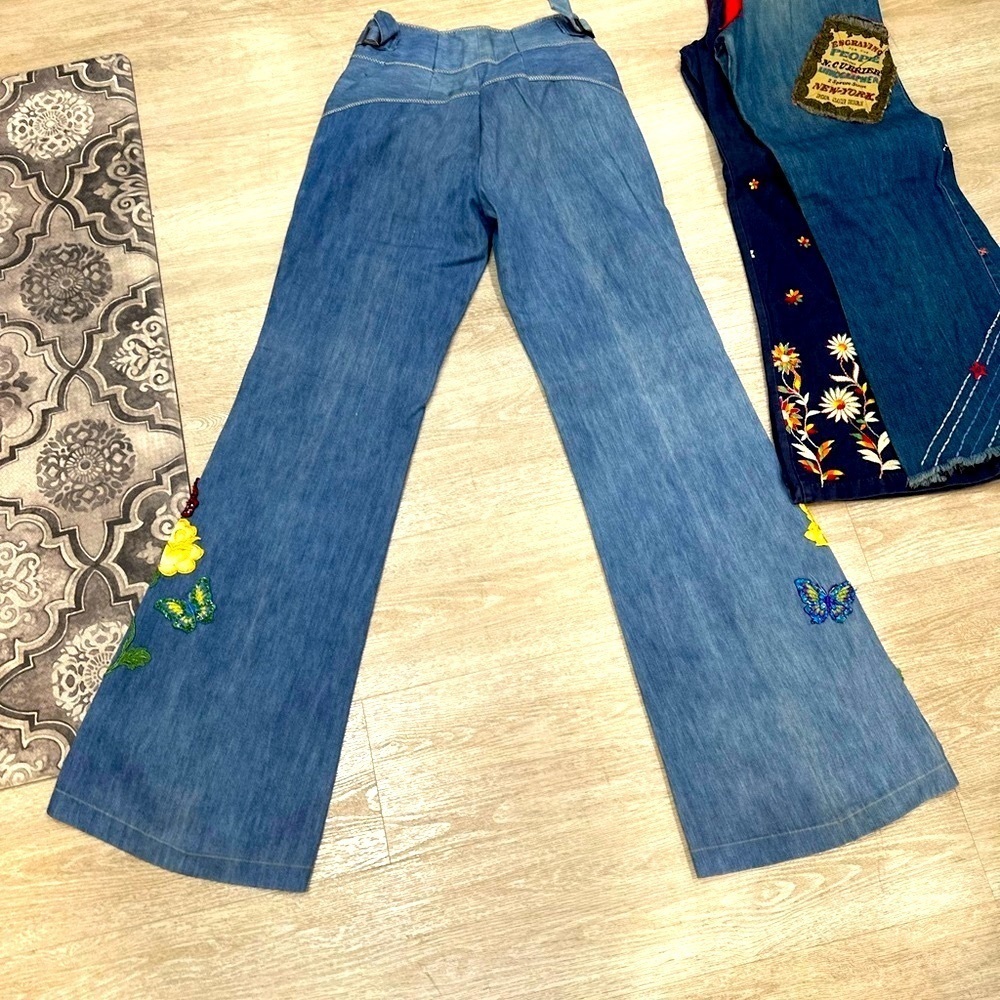 Bell Bottoms 70s Deadstock
Listing was made for the BUTTERFLY ones - Picture 6 of 13